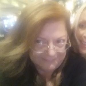 Meet your Posher, Michele